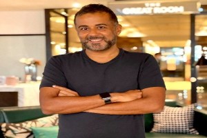 Author Chetan Bhagat